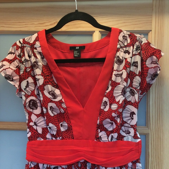 🎉H&M Red Poppy Midi Dress - Picture 4 of 8